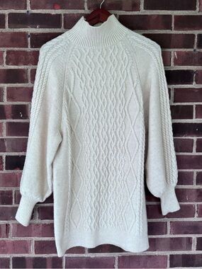 H&M Cream Cable Knit Turtleneck Oversized Sweater Long Sleeve Women’s Small
